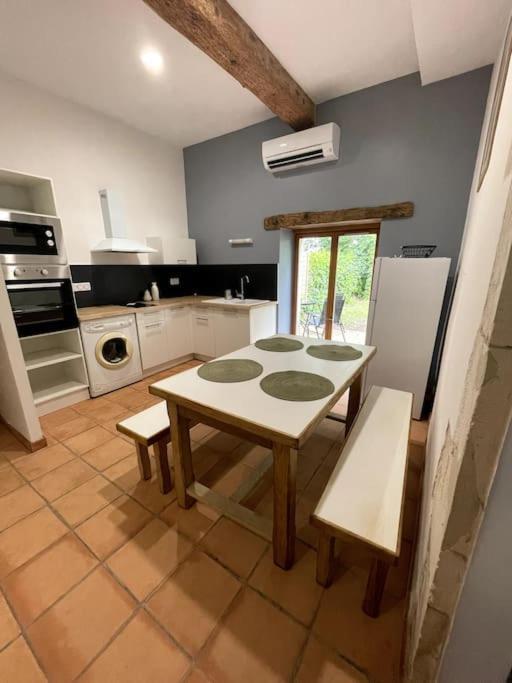 Superbe Appartement Cosy Avec Jardin Nîmes Buitenkant foto